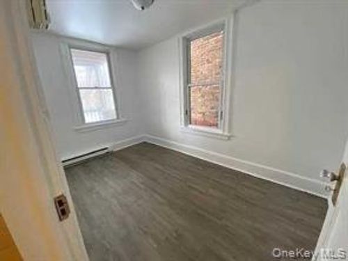 1st-52 S Bridge St, Poughkeepsie, NY, 12601-3023 | Card Image