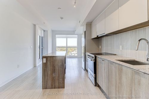 1306-31 Tippett Rd, Toronto, ON, M3H0C8 | Card Image