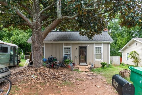 512 Bridges Dr, High Point, NC, 27262-3243 | Card Image
