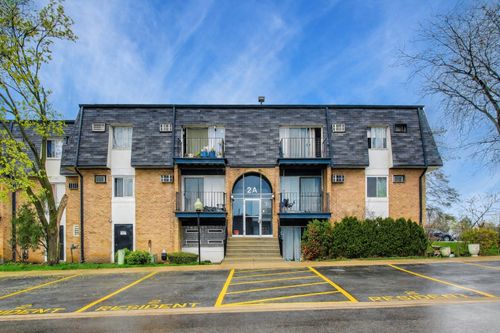 208-2A E Dundee Quarter Dr, Palatine, IL, 60074-1674 | Card Image