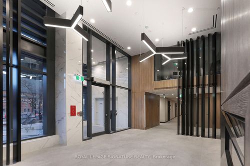 1011-2525 Bathurst St, Toronto, ON, M6B2Y9 | Card Image