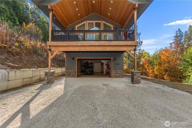 11175 Wending Ln, House other with 2 bedrooms, 2 bathrooms and 4 parking in Leavenworth WA | Image 4