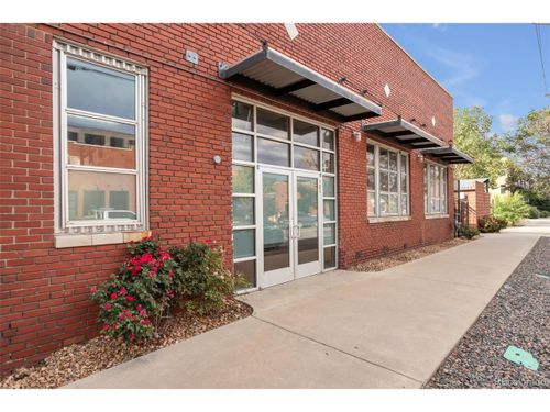 121-3033 Blake St, Denver, CO, 80205-2331 | Card Image
