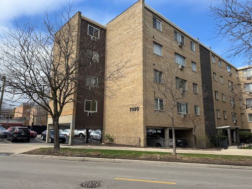 215-7320 Rogers Ave, Chicago, IL, 60626-1547 | Card Image