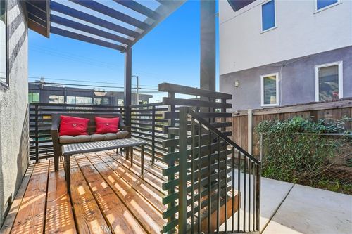 4523 Lexington Ave, LOS ANGELES, CA, 90029-1914 | Card Image