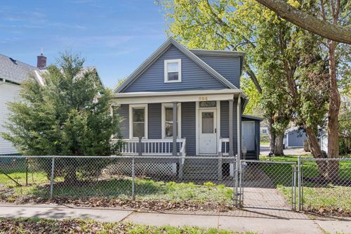 894 Euclid St, Saint Paul, MN, 55106-5613 | Card Image