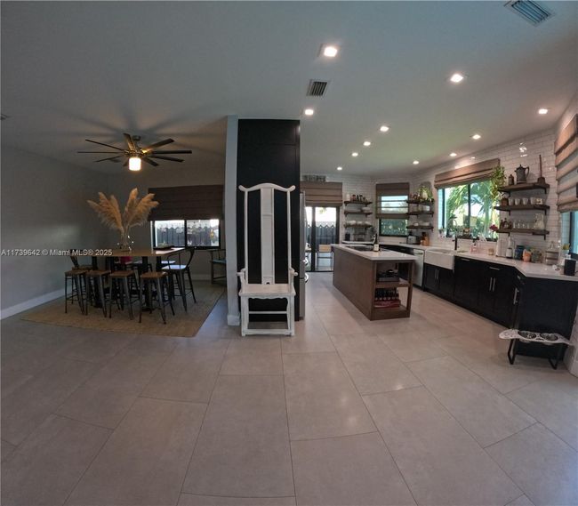 4000 Ne 23 Rd Ave, House other with 3 bedrooms, 4 bathrooms and null parking in Lighthouse Point FL | Image 24