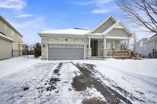 128 Chenoa Way, Nepean, ON, K2J0M2 | Card Image