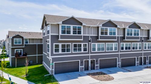 20851 R Ct, Elkhorn, NE, 68022-4399 | Card Image