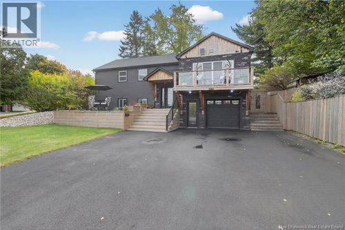 300 Westmount Blvd, Moncton, NB, E1E1V5 | Card Image