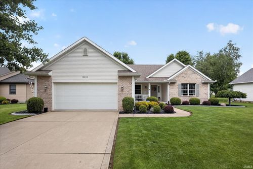 2419 Redspire Blvd, Goshen, IN, 46526-1560 | Card Image