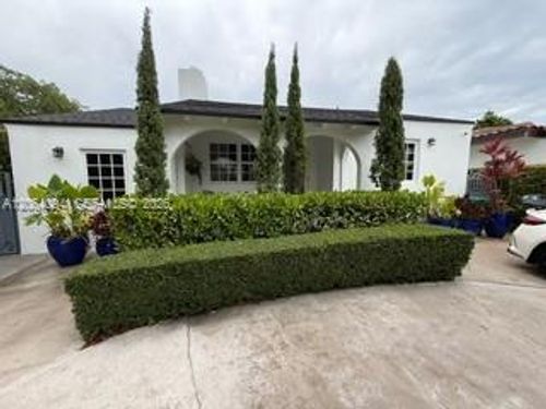2451 Sw 25th St, Miami, FL, 33133-2206 | Card Image