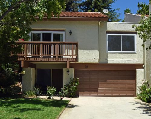 595 Racquet Club Ln, Thousand Oaks, CA, 91360-2556 | Card Image