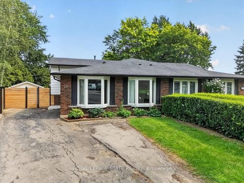 27 Gretna Crt, Hamilton, ON, L9C4V1 | Card Image