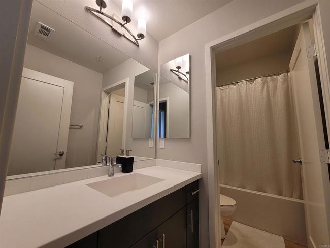 UNIT-2 - 2072 Tango Loop, Condo with 4 bedrooms, 3 bathrooms and 2 parking in Chula Vista CA | Image 24