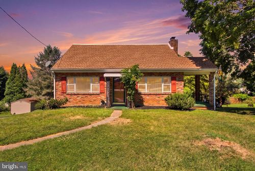 415 Woodland View Dr, YORK, PA, 17406-3249 | Card Image