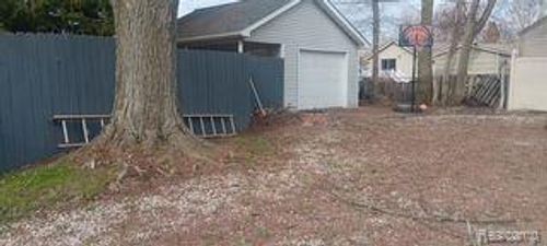 26147 Frankfort Rd, New Boston, MI, 48164-9802 | Card Image