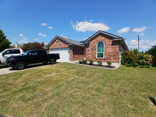 206 Saint Marys Dr, Hutto, TX, 78634-5220 | Card Image