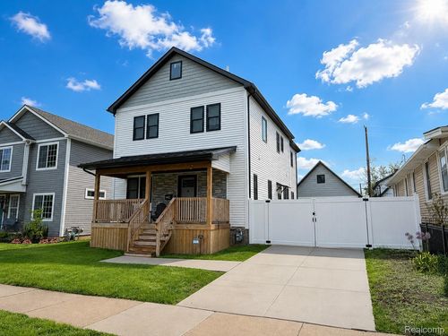 442 Ardmore Dr, Ferndale, MI, 48220-2817 | Card Image