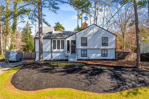3036 Leafwood Dr Se, Marietta, GA, 30067-5713 | Card Image