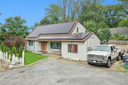 9 Teramar Way, White Plains, NY, 10607-1609 | Card Image