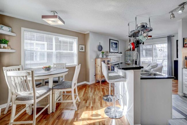 56 - 2318 17 Street Se, Home with 2 bedrooms, 2 bathrooms and 1 parking in Calgary AB | Image 8