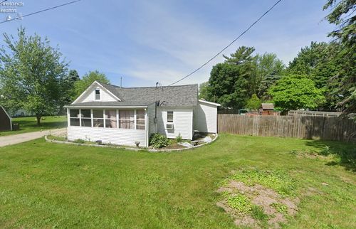 109 Euclid St, Bradner, OH, 43406-7716 | Card Image