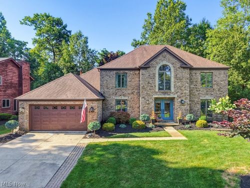 17553 Deer Ridge Cir, Strongsville, OH, 44136-7258 | Card Image