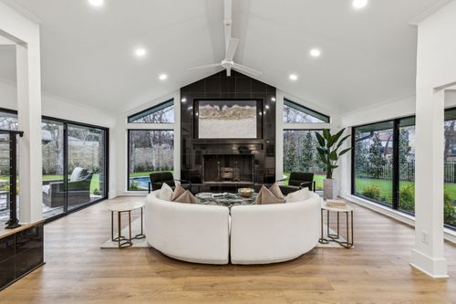 7420 Royal Ln, Dallas, TX, 75230-3614 | Card Image