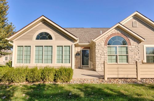 unit-114-3305 Se Glenstone Dr, Grimes, IA, 50111-5077 | Card Image