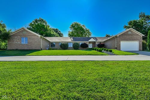 7315 S Meridian St, Indianapolis, IN, 46217-4116 | Card Image
