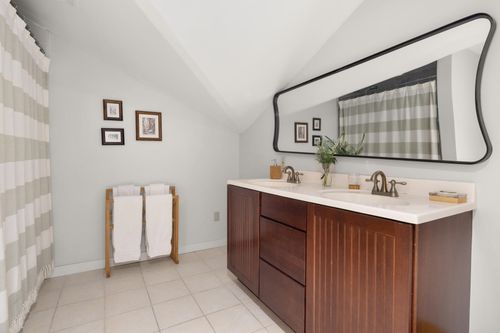 88 Upper Hollow Hill Rd, Stowe, VT, 05672-4508 | Card Image