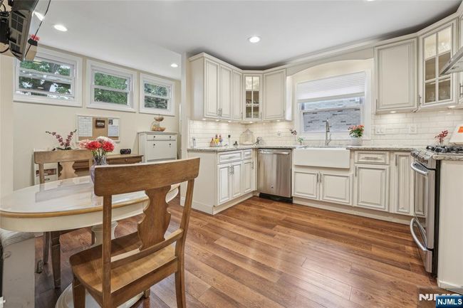 74 Oakdene Ave, House other with 6 bedrooms, 3 bathrooms and null parking in Cliffside Park NJ | Image 13