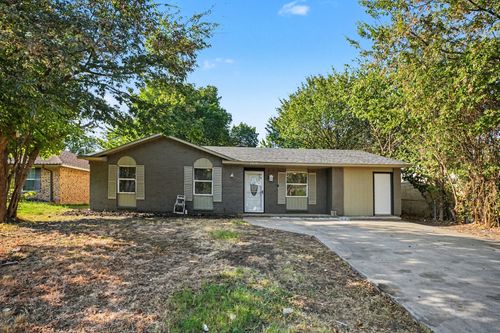 2429 February Ln, Grand Prairie, TX, 75050-2912 | Card Image