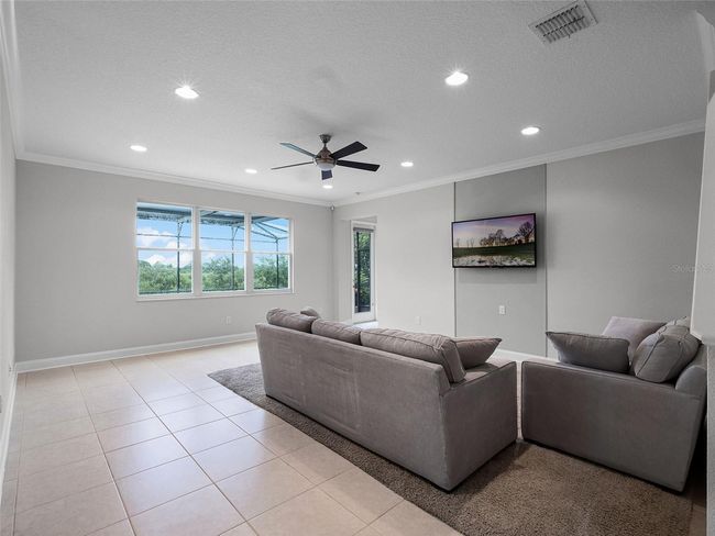 Bright great room | Image 28