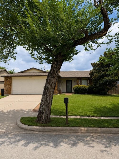 4105 Engleman St, Fort Worth, TX, 76137-1420 | Card Image