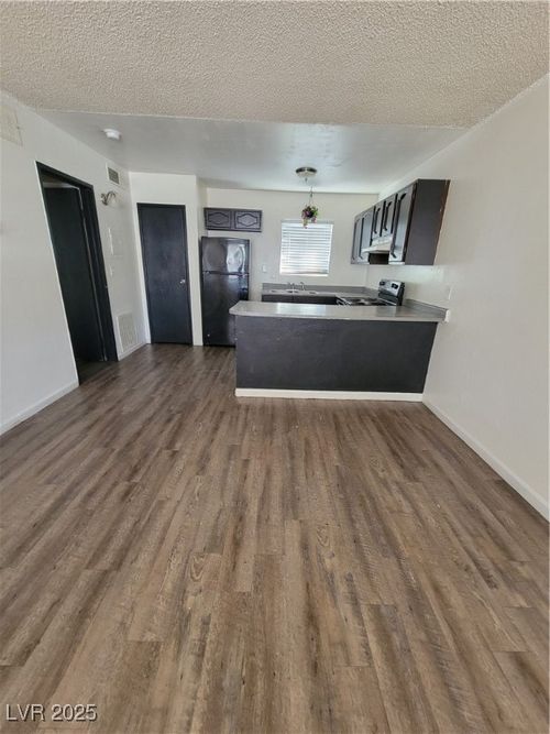 apt-d-844 Held Rd, Las Vegas, NV, 89101-2123 | Card Image