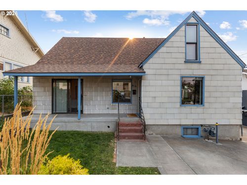416 Nw 5th St, Pendleton, OR, 97801-1302 | Card Image