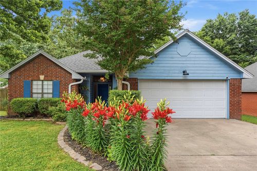 900 Willow Ct, Siloam Springs, AR, 72761-2361 | Card Image