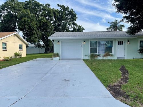 521 Fairfax Ln, APOLLO BEACH, FL, 33572-2504 | Card Image