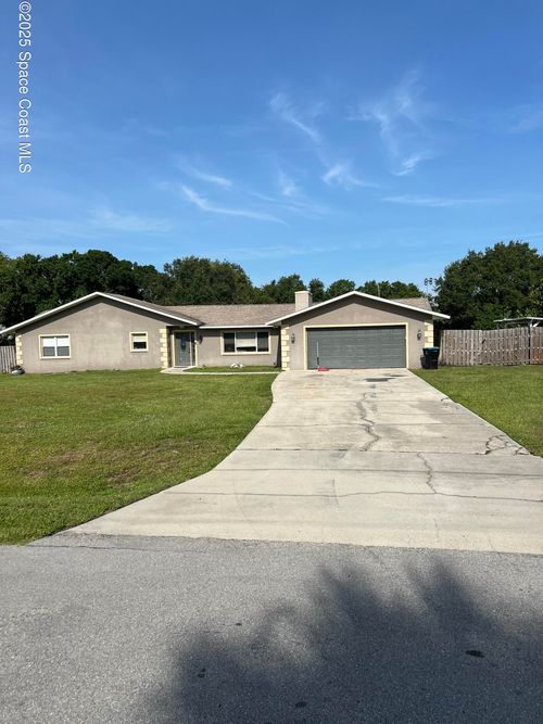 1096 Sand Lake Dr, Melbourne, FL, 32934 | Card Image
