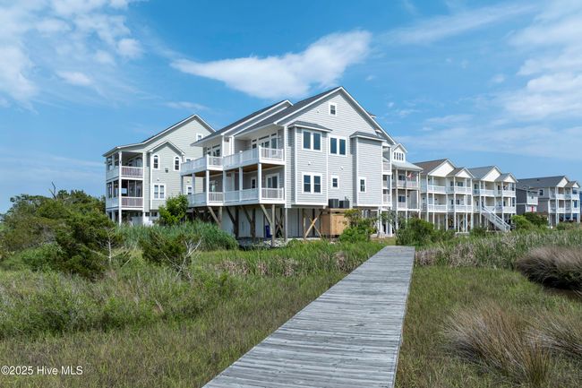 130 Sea Oaks Ct, Townhouse with 4 bedrooms, 4 bathrooms and null parking in N Topsail Beach NC | Image 16