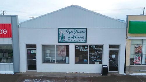 113 Main St, Oyen, AB, T0J2J0 | Card Image