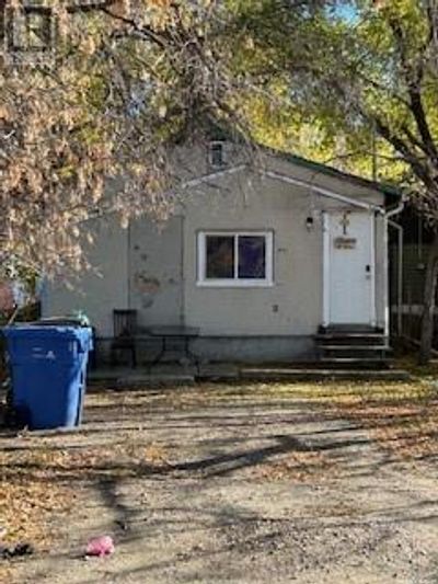 922 Retallack St, House other with 2 bedrooms, 2 bathrooms and null parking in Regina SK | Image 2