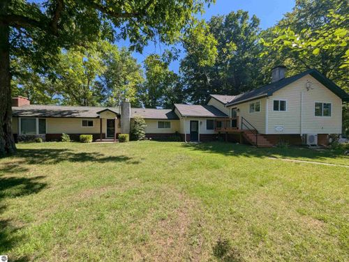 1620 N Michigan, Omer, MI, 48749 | Card Image