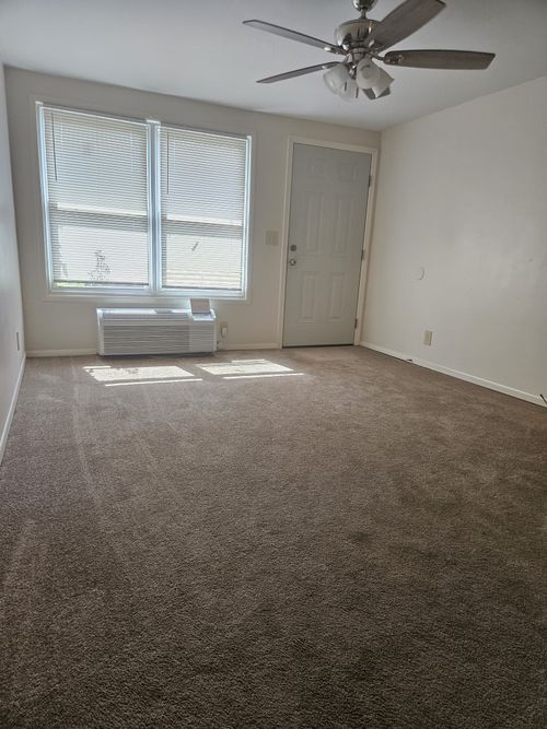 apt-b-274 Donna Dr, Hendersonville, TN, 37075-4190 | Card Image