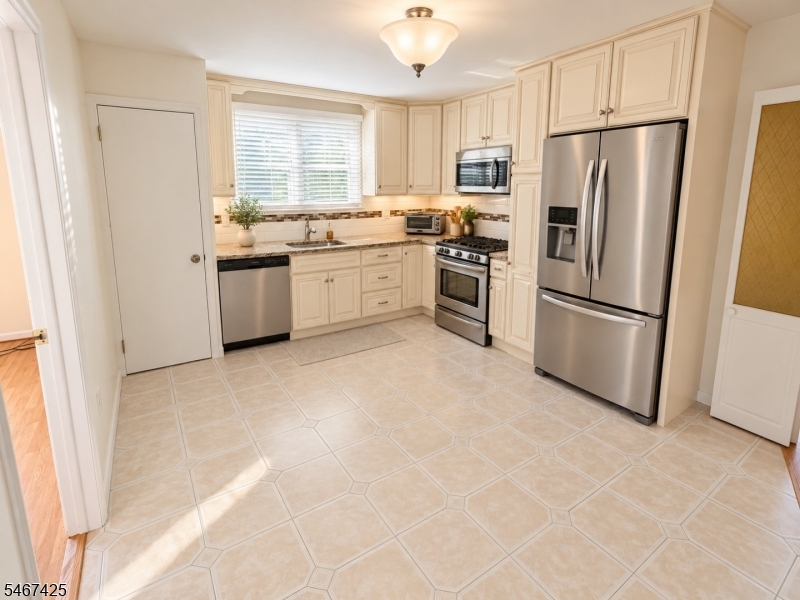 Residential Lease in Harrison Town