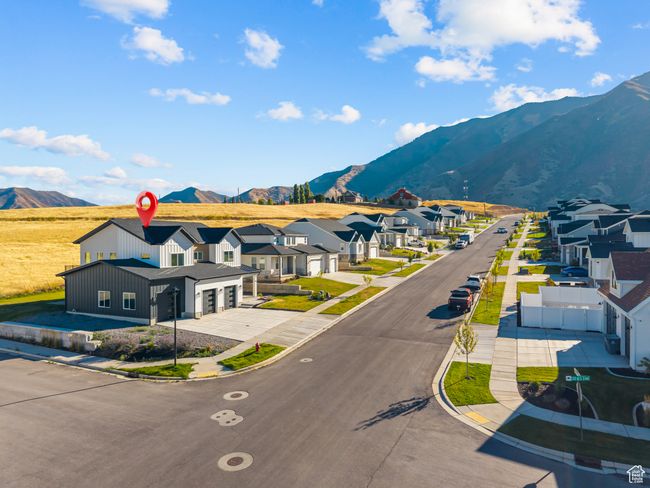 Aerial perspective of suburban area with mountains | Image 69