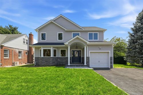 38 Surrey Rd, New Hyde Park, NY, 11040-2036 | Card Image