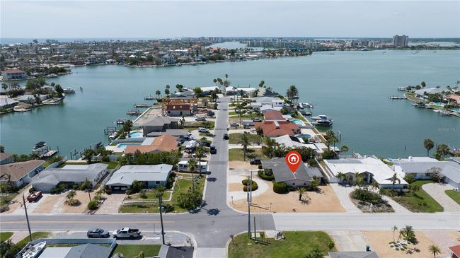 6405 2 Nd Palm Pt, House other with 3 bedrooms, 2 bathrooms and null parking in St Pete Beach FL | Image 19